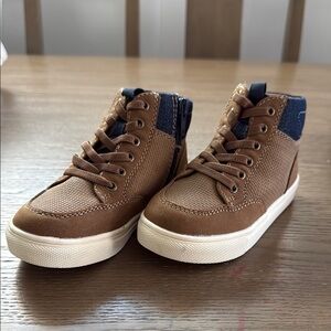 Nordstrom Brown and Blue Sneakers with Streamlined Design